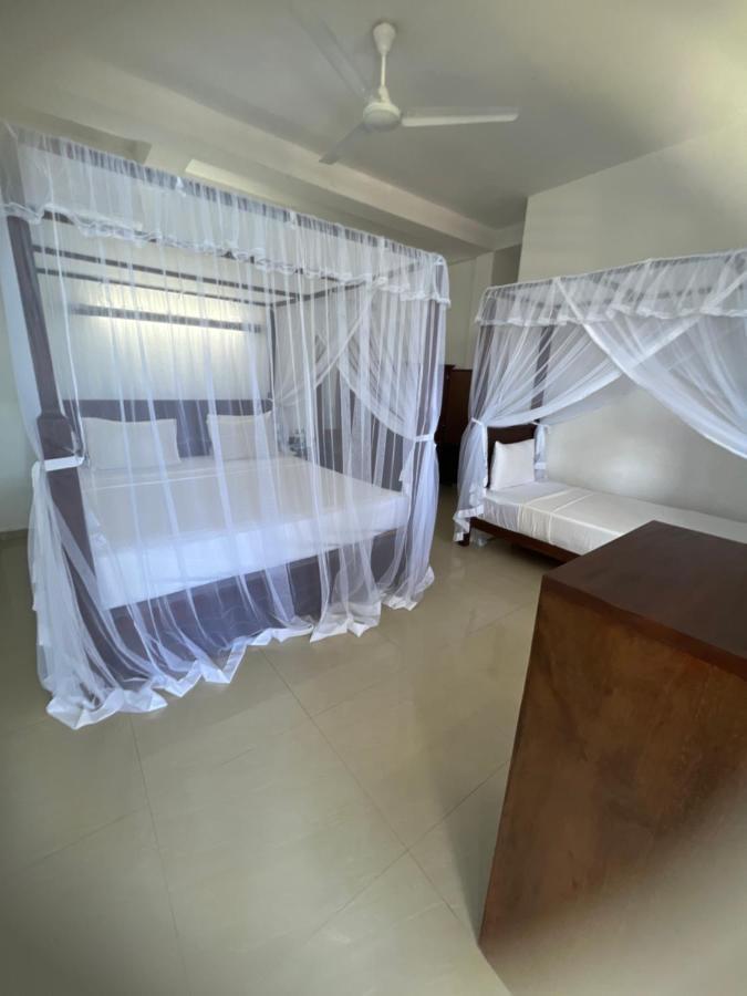 Happy Bay Hotell Weligama Eksteriør bilde