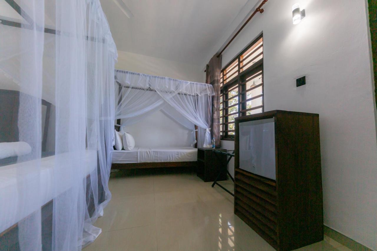 Happy Bay Hotell Weligama Eksteriør bilde