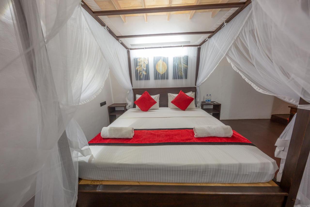 Happy Bay Hotell Weligama Eksteriør bilde