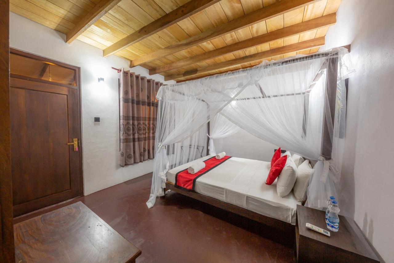 Happy Bay Hotell Weligama Eksteriør bilde