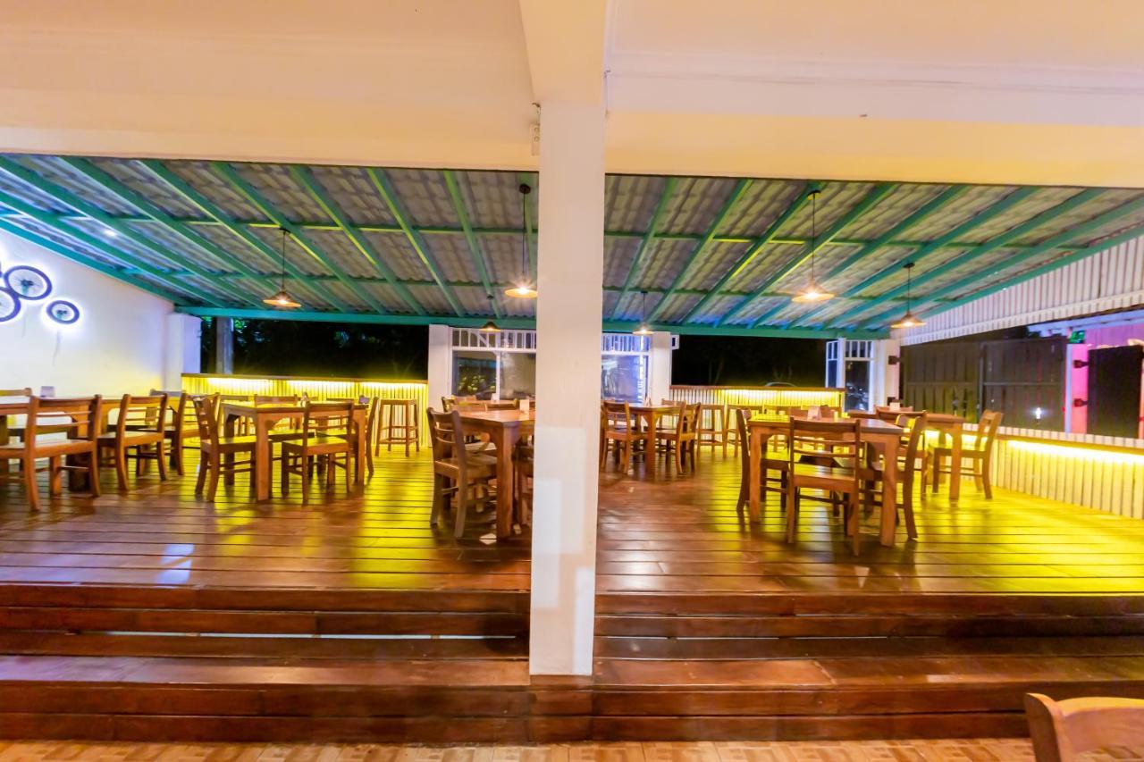 Happy Bay Hotell Weligama Eksteriør bilde