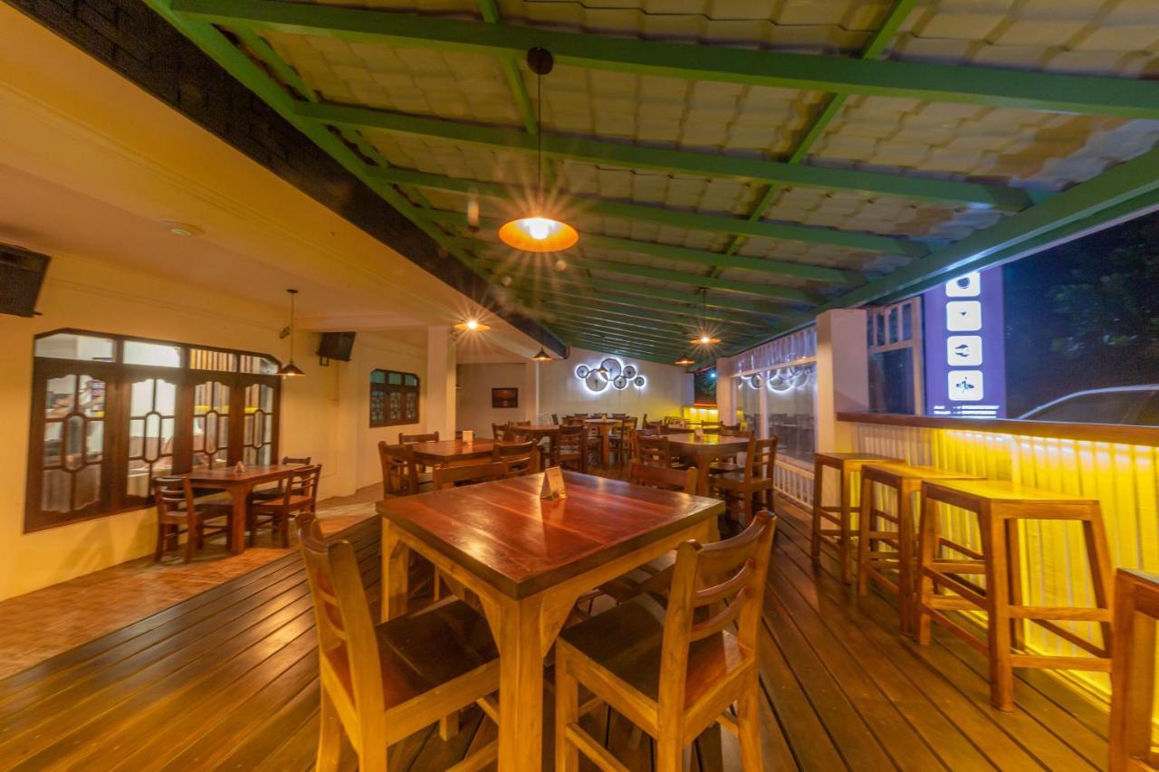 Happy Bay Hotell Weligama Eksteriør bilde