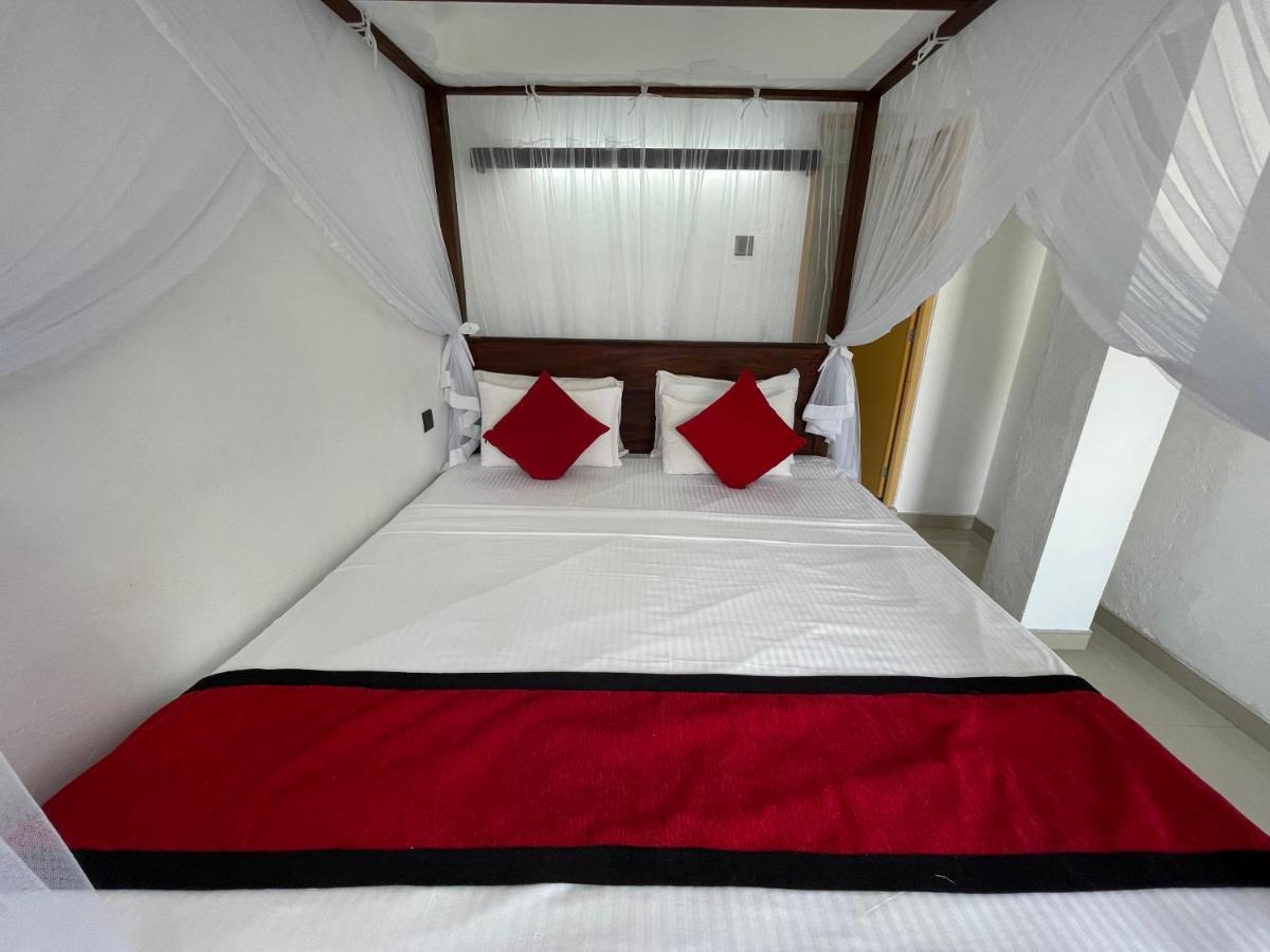 Happy Bay Hotell Weligama Eksteriør bilde