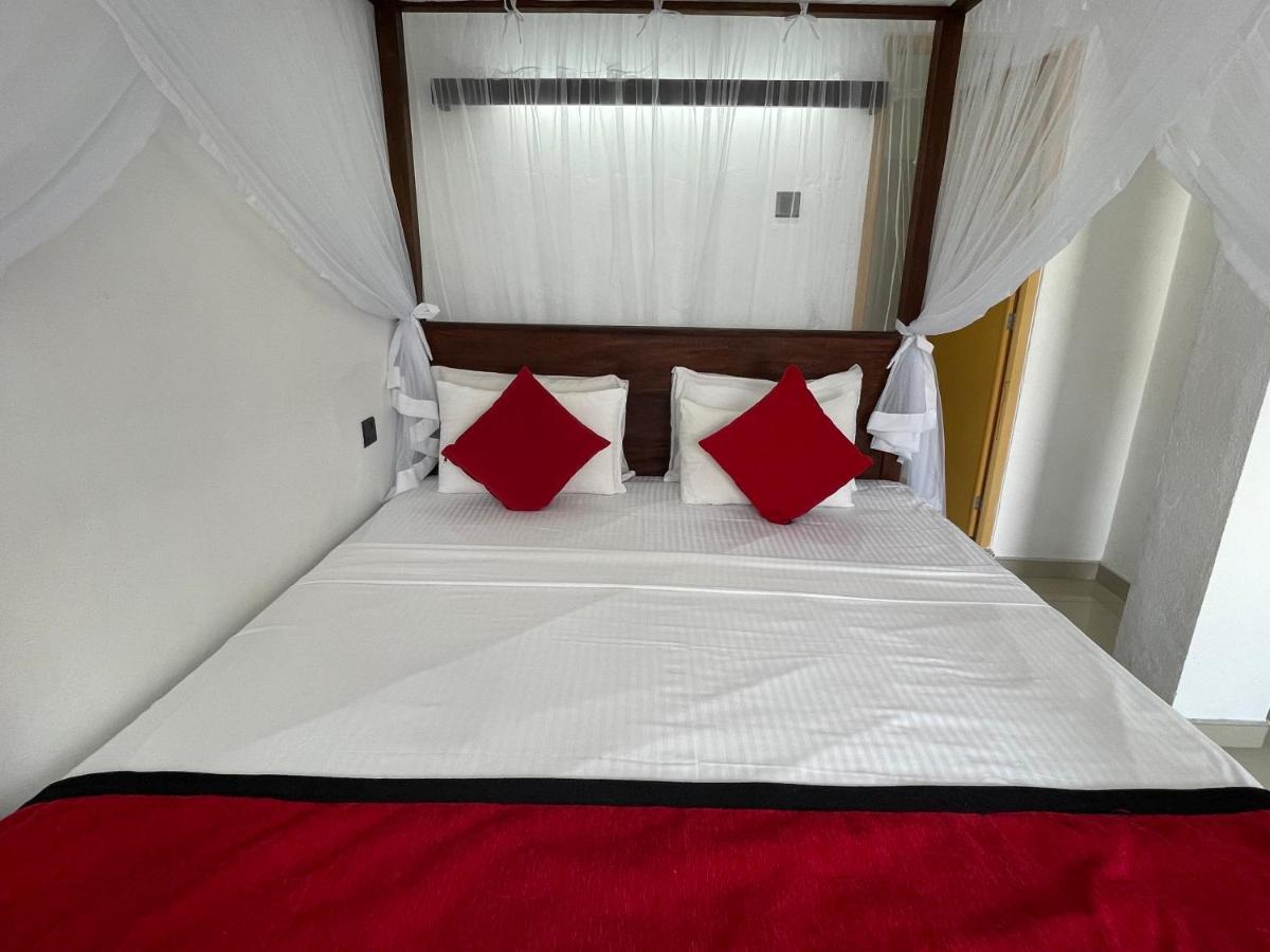 Happy Bay Hotell Weligama Eksteriør bilde