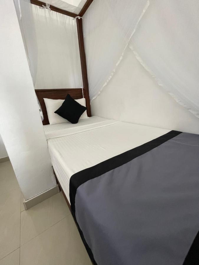 Happy Bay Hotell Weligama Eksteriør bilde